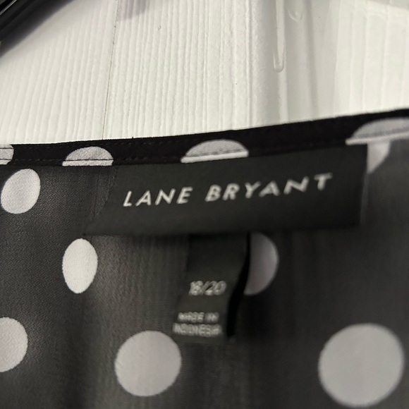 Lane Bryant Black and White Relaxed Ruched Blouse - Picture 2 of 3